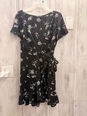 Abercrombie & Fitch Black Floral Wrap Mini Dress Size M
